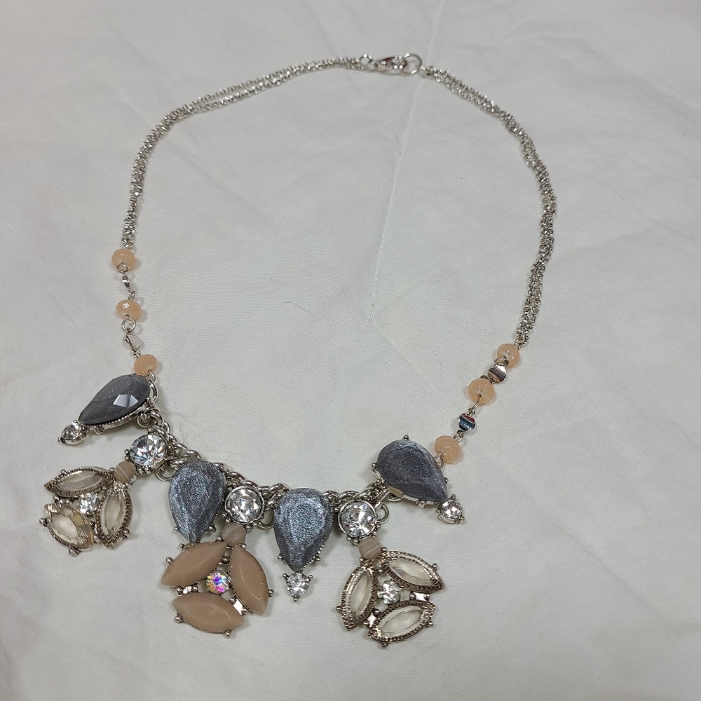 Necklace - Picture 3 of 9